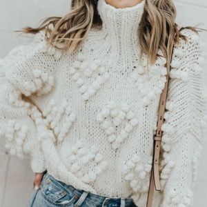 Chic Wish, Beige heart sweater